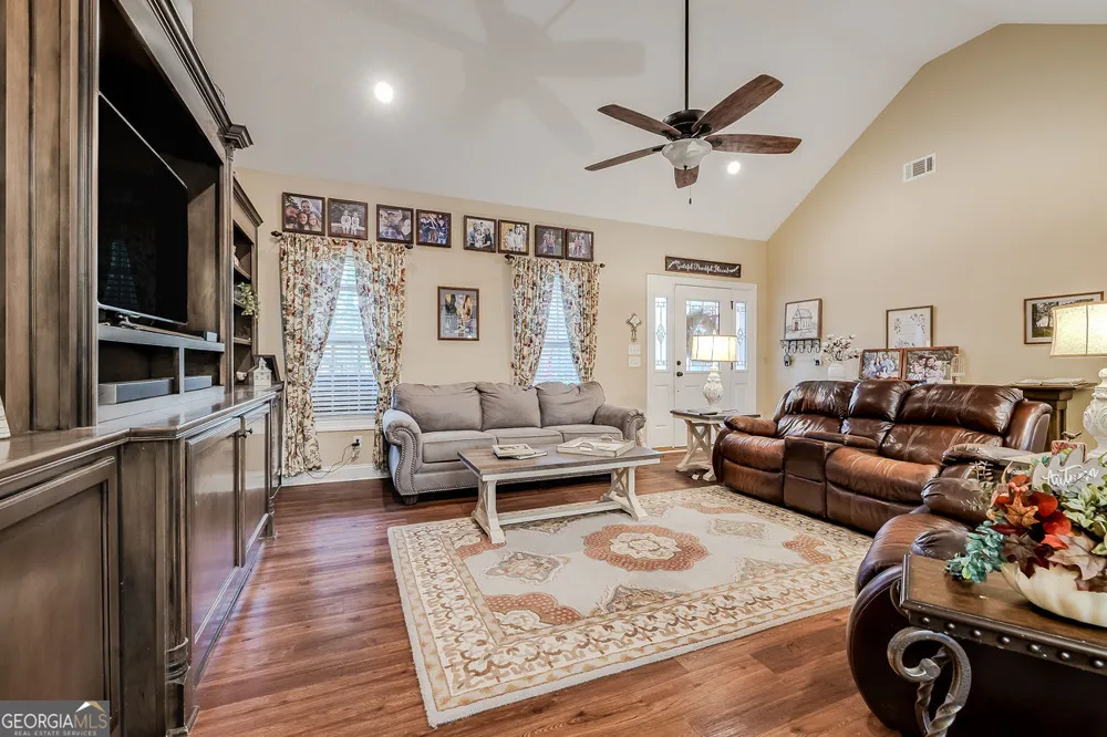 316 Hatcher RUN Ellabell, GA 31308