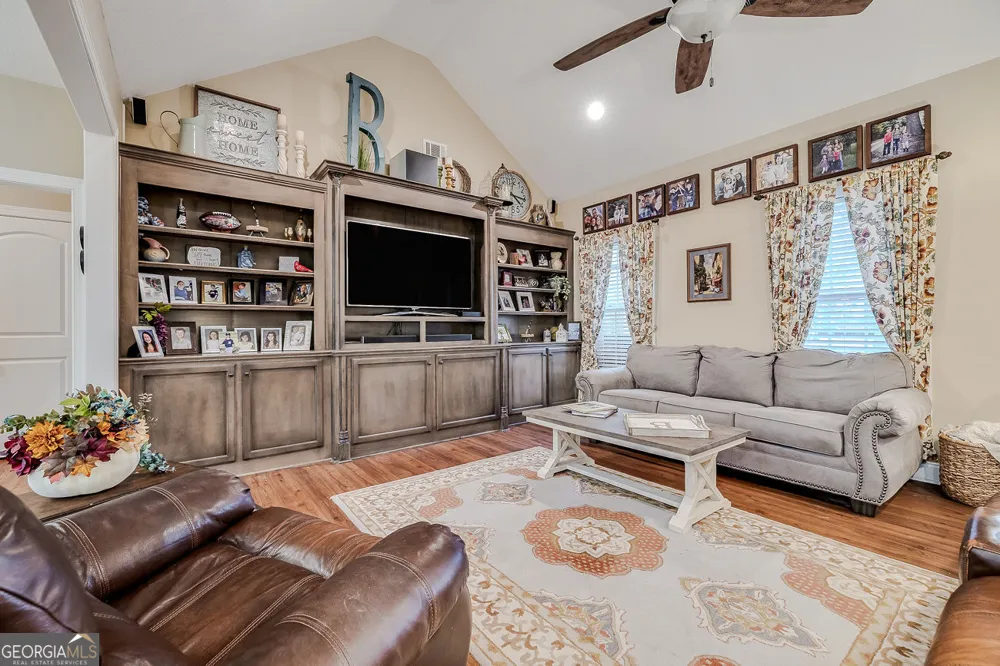 316 Hatcher RUN Ellabell, GA 31308