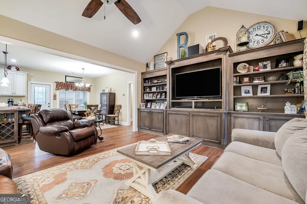 316 Hatcher RUN Ellabell, GA 31308