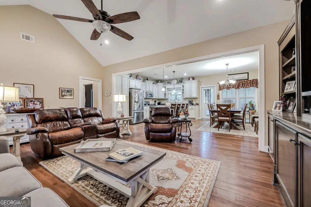 316 Hatcher RUN Ellabell, GA 31308