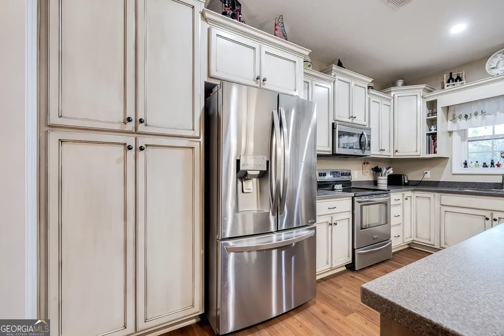 316 Hatcher RUN Ellabell, GA 31308