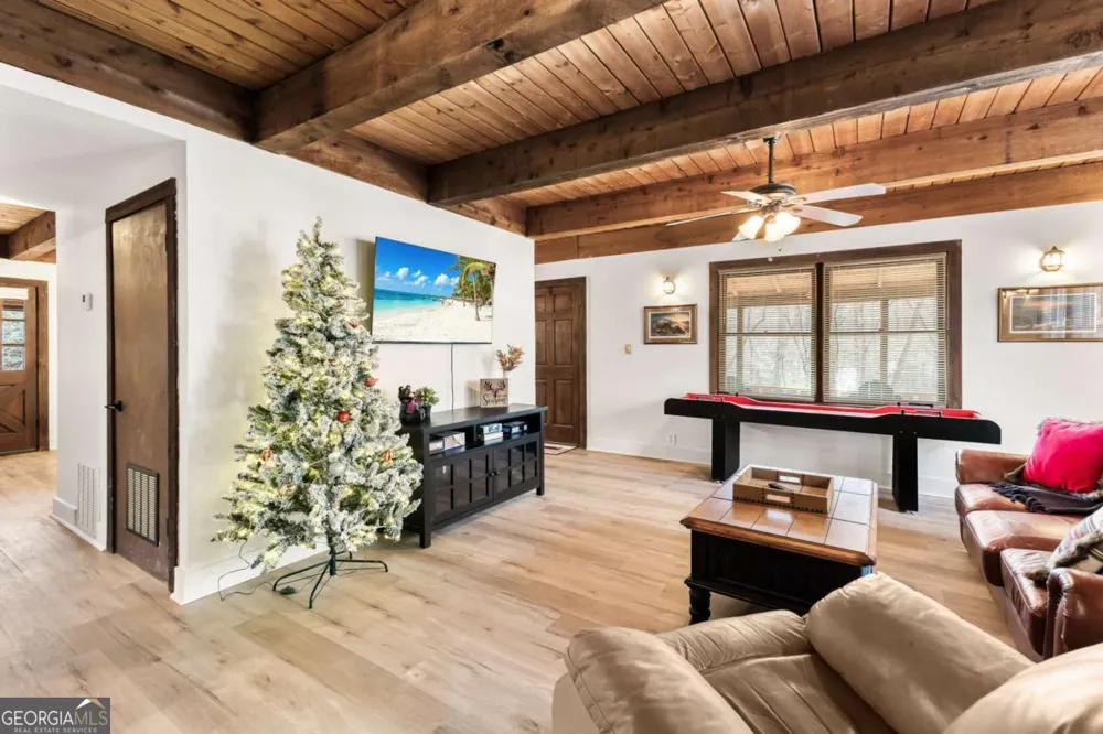40 Kaceys LN Helen, GA 30545