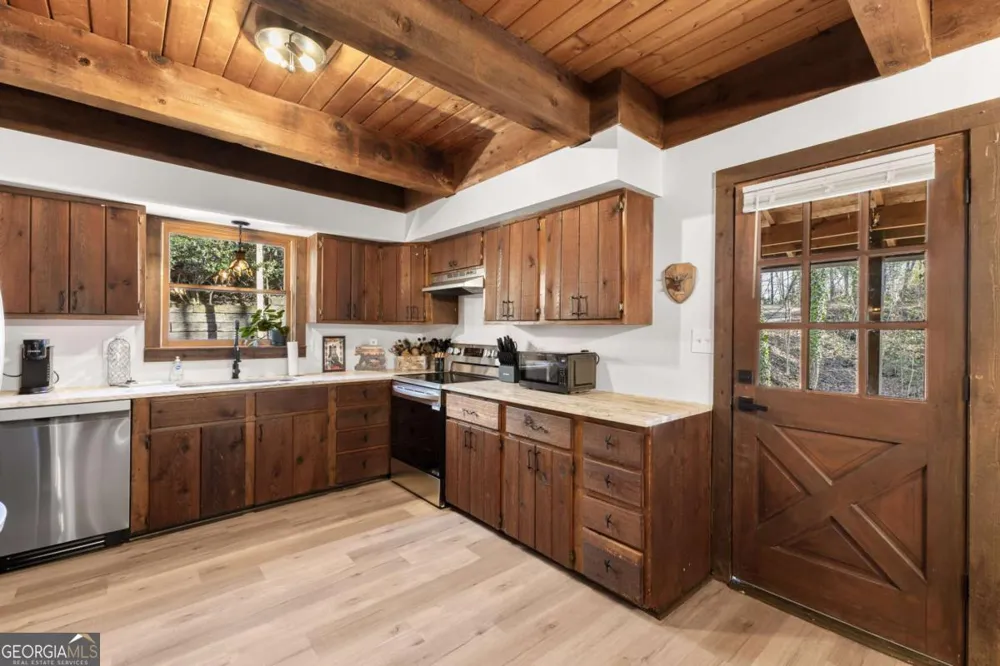 40 Kaceys LN Helen, GA 30545