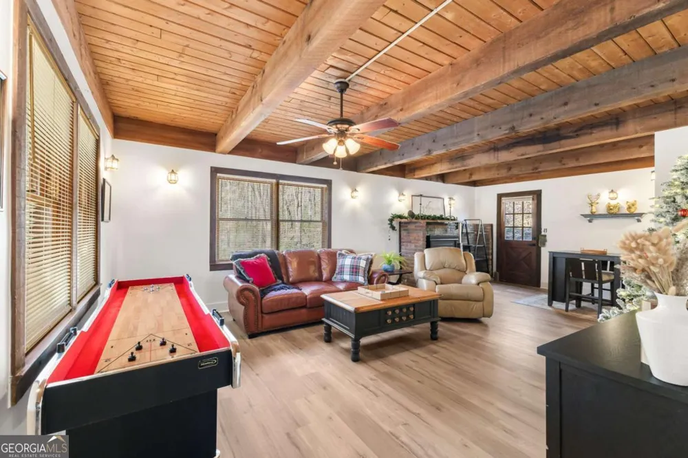 40 Kaceys LN Helen, GA 30545