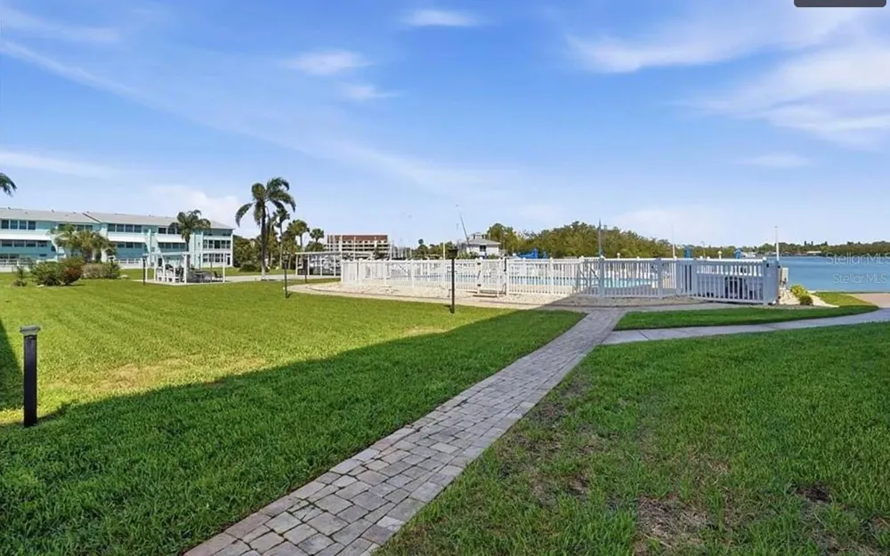 1847 SHORE DRIVE S #710 South Pasadena, FL 33707