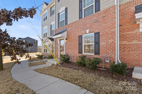 2016 Tupelo Grove Lane