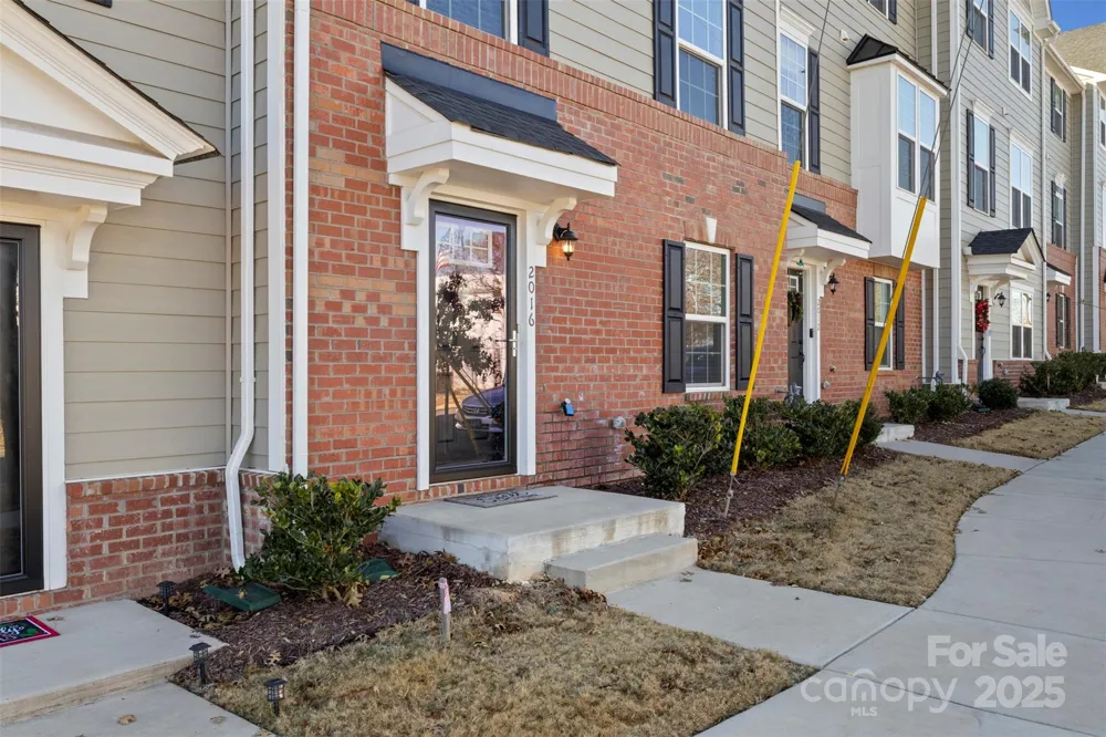 2016 Tupelo Grove Lane Gastonia, NC 28054