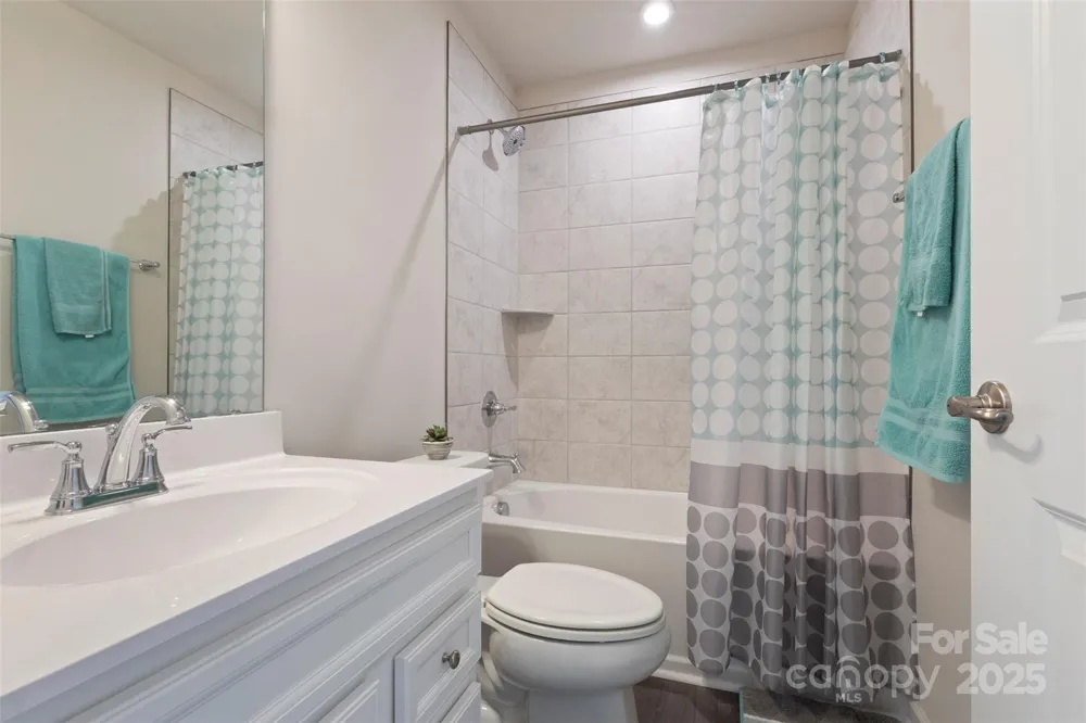 2016 Tupelo Grove Lane Gastonia, NC 28054