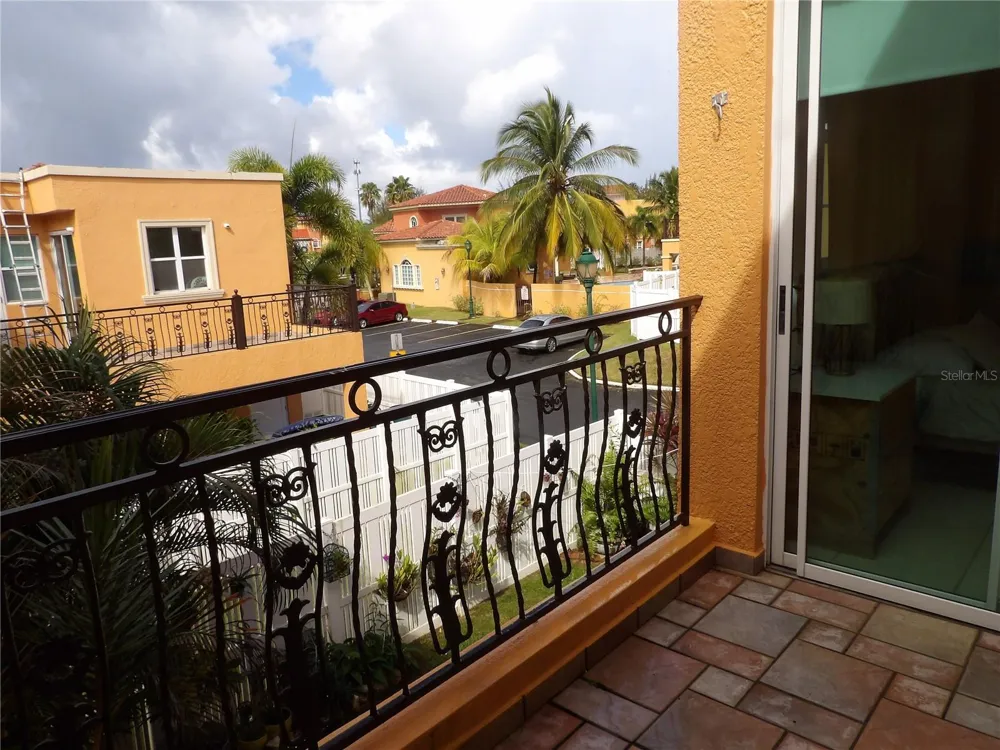 Brighton Boulevard A11 Dorado, PR 00646
