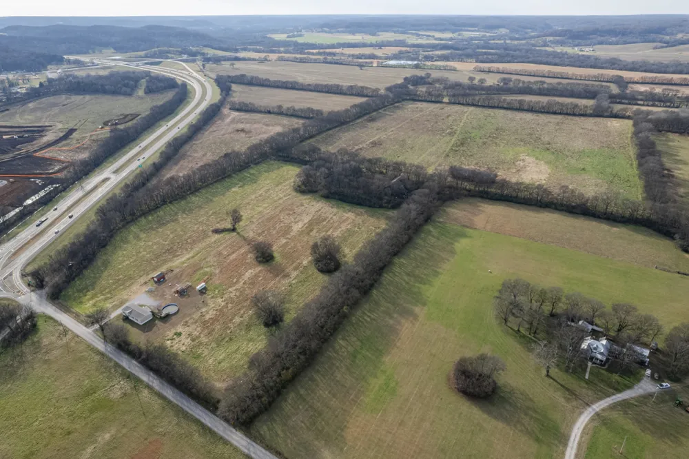 815 S Cross Bridges Rd Mount Pleasant, TN 38474