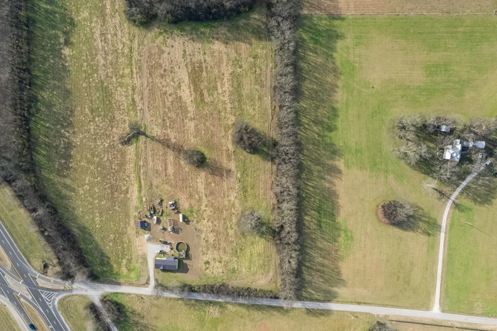 815 S Cross Bridges Rd Mount Pleasant, TN 38474