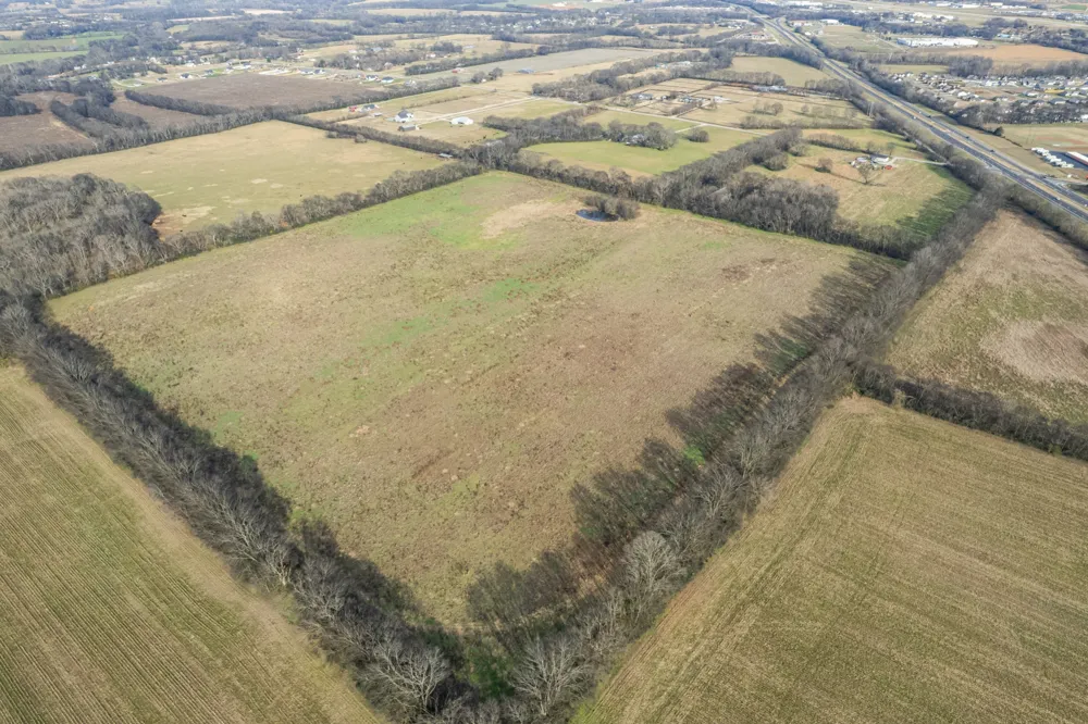 815 S Cross Bridges Rd Mount Pleasant, TN 38474