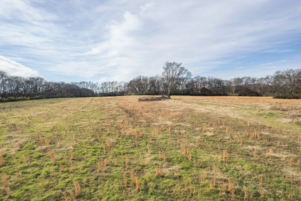 815 S Cross Bridges Rd Mount Pleasant, TN 38474