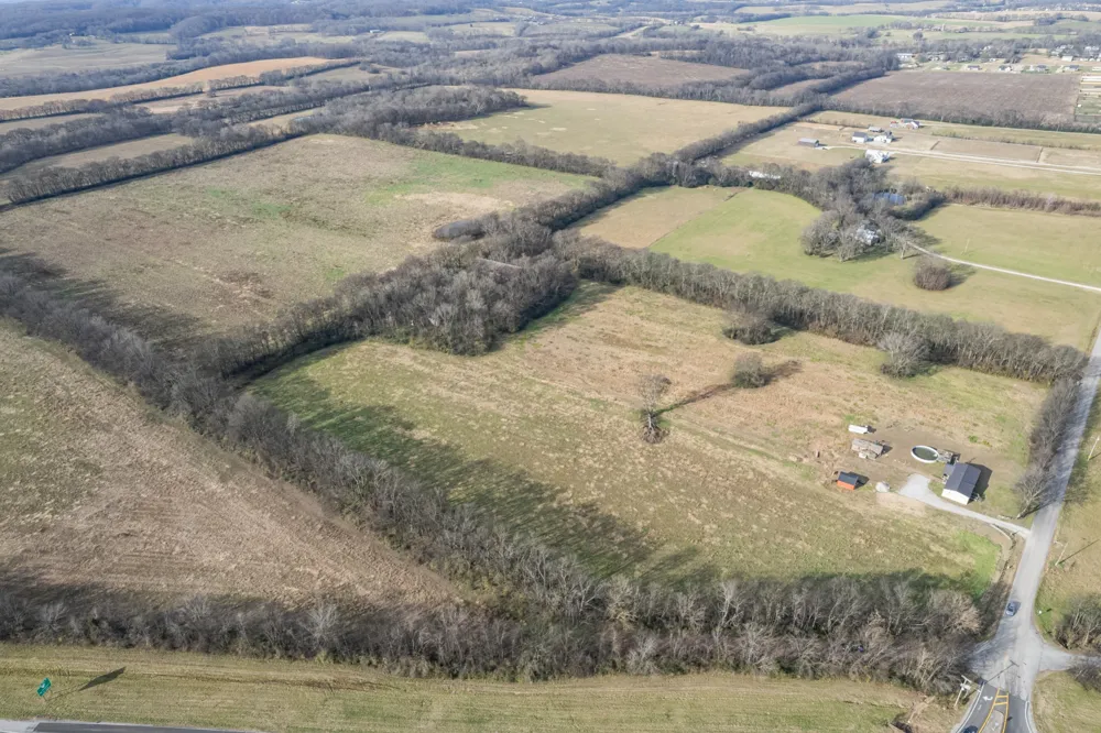 815 S Cross Bridges Rd Mount Pleasant, TN 38474