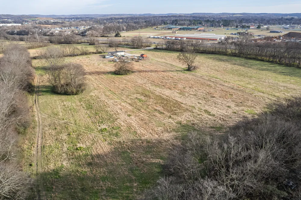 815 S Cross Bridges Rd Mount Pleasant, TN 38474
