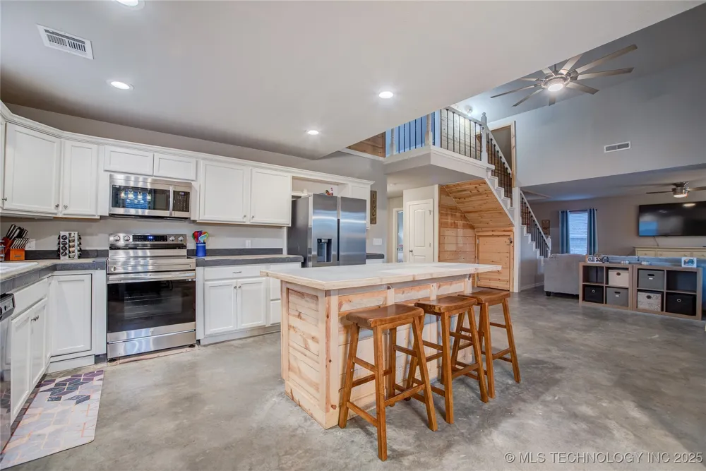 555 Williams Drive Eufaula, OK 74432
