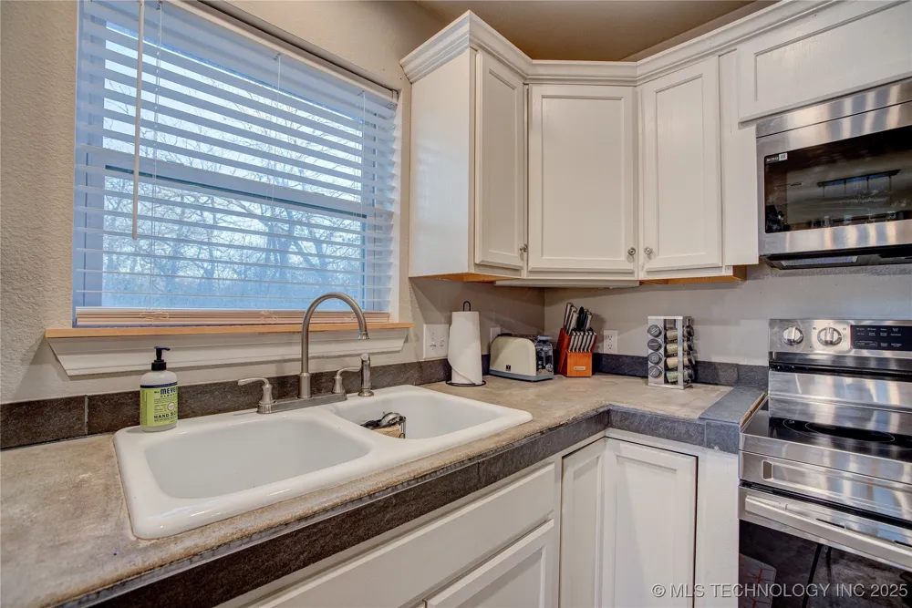 555 Williams Drive Eufaula, OK 74432