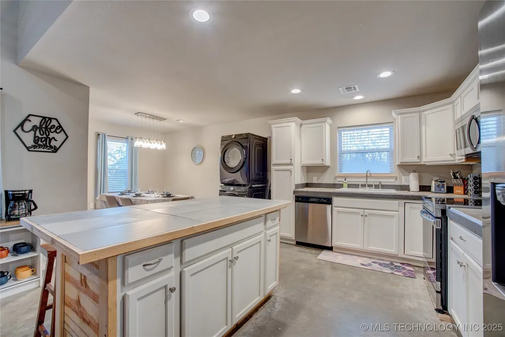 555 Williams Drive Eufaula, OK 74432