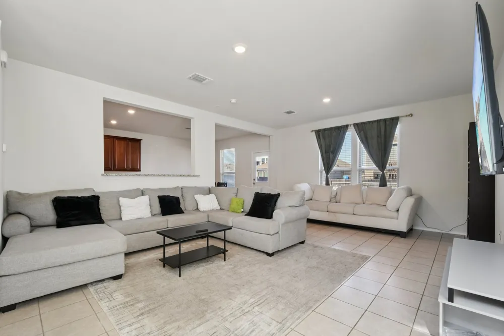 185 Katie Elder Drive Jarrell, TX 76588