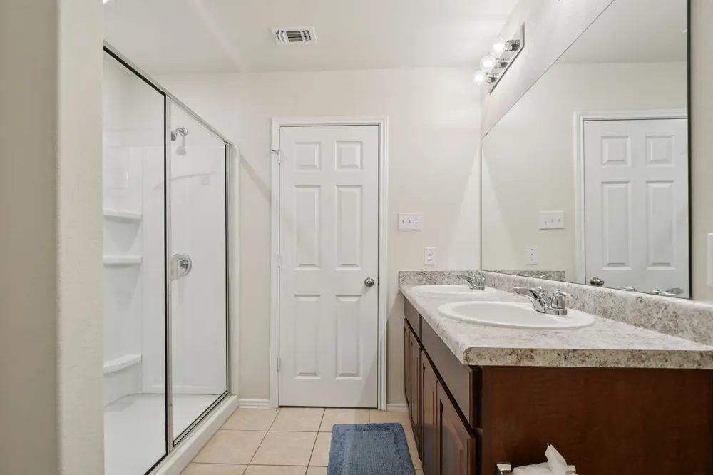 185 Katie Elder Drive Jarrell, TX 76588