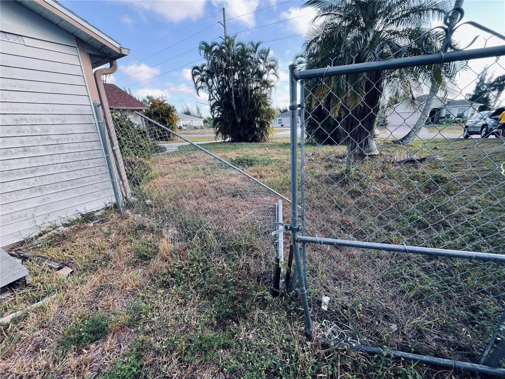 2247 SW 4TH STREET Cape Coral, FL 33991