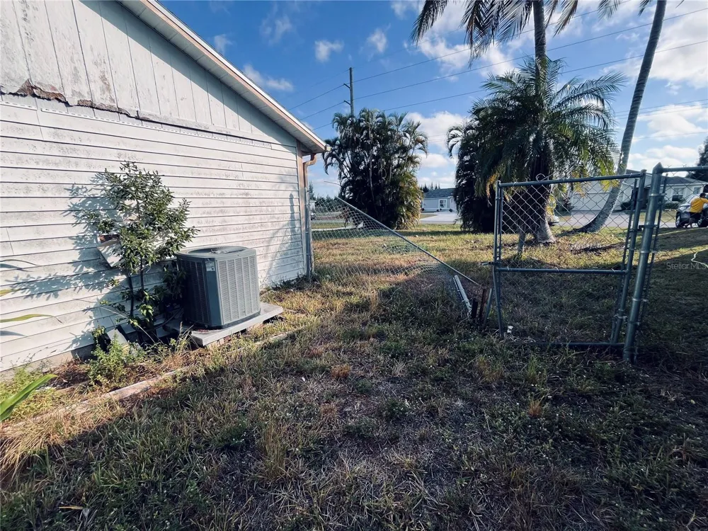 2247 SW 4TH STREET Cape Coral, FL 33991