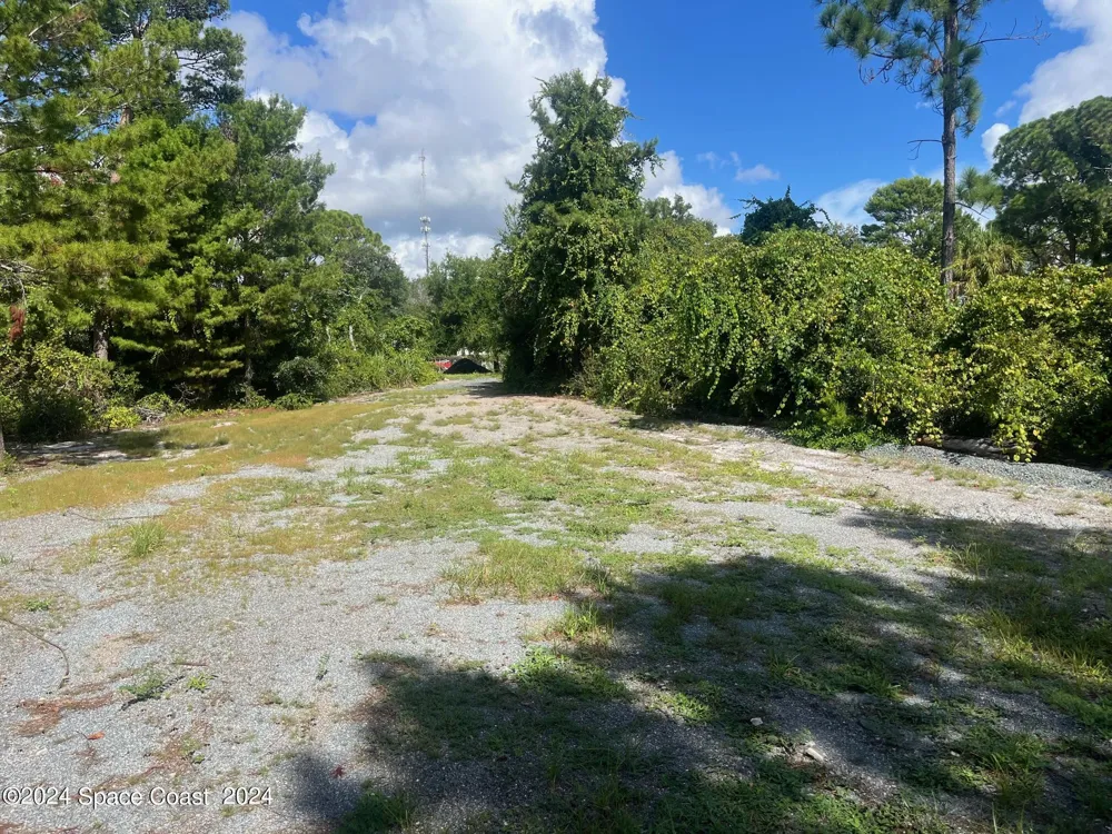 275 Paint Street Rockledge, FL 32955