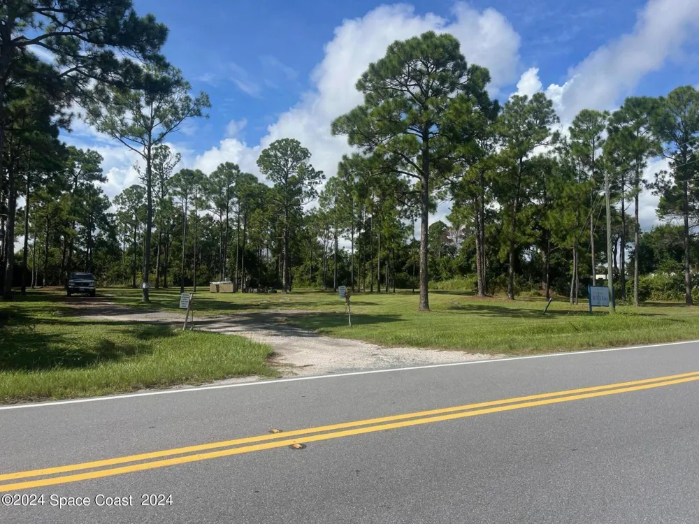 275 Paint Street Rockledge, FL 32955