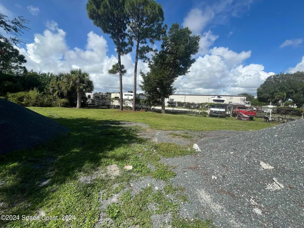 275 Paint Street Rockledge, FL 32955