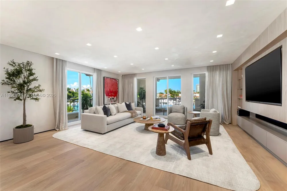 2521 Fisher Island Dr #6201 Miami Beach, FL 33109