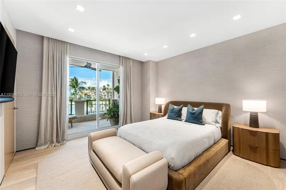 2521 Fisher Island Dr #6201 Miami Beach, FL 33109