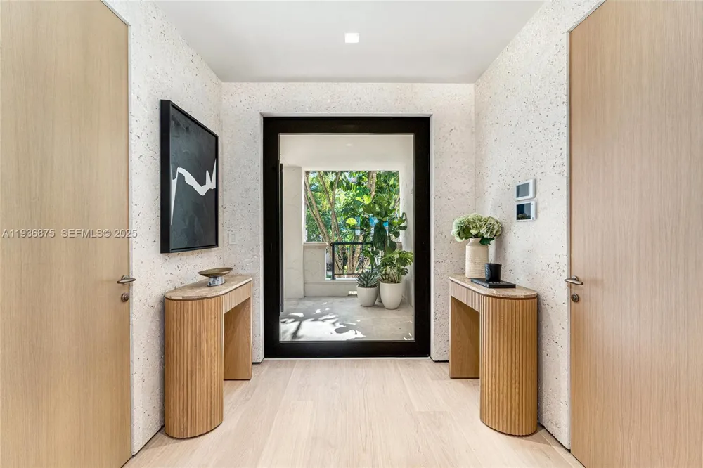 2521 Fisher Island Dr #6201 Miami Beach, FL 33109