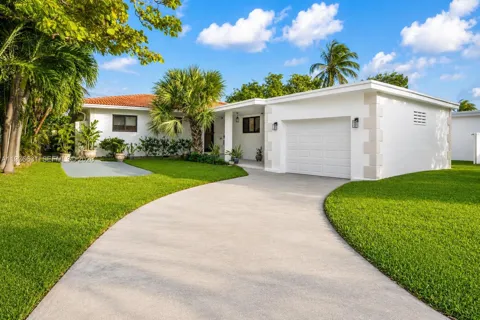 7517 Cutlass Ave
