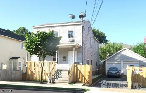 114 Seaman Street
