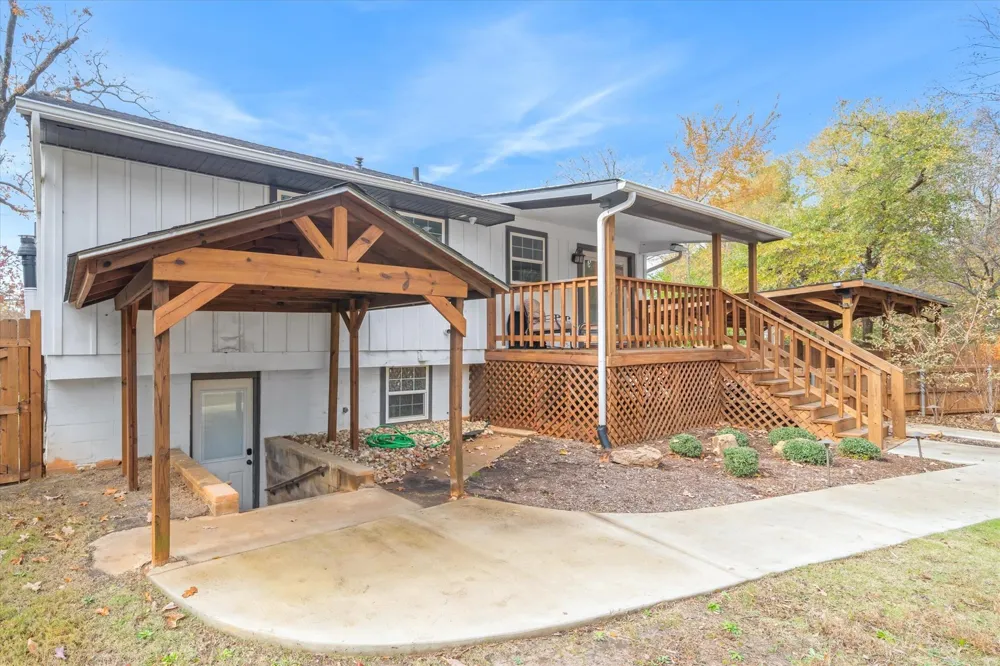 2422 Old Omen Road Tyler, TX 75701