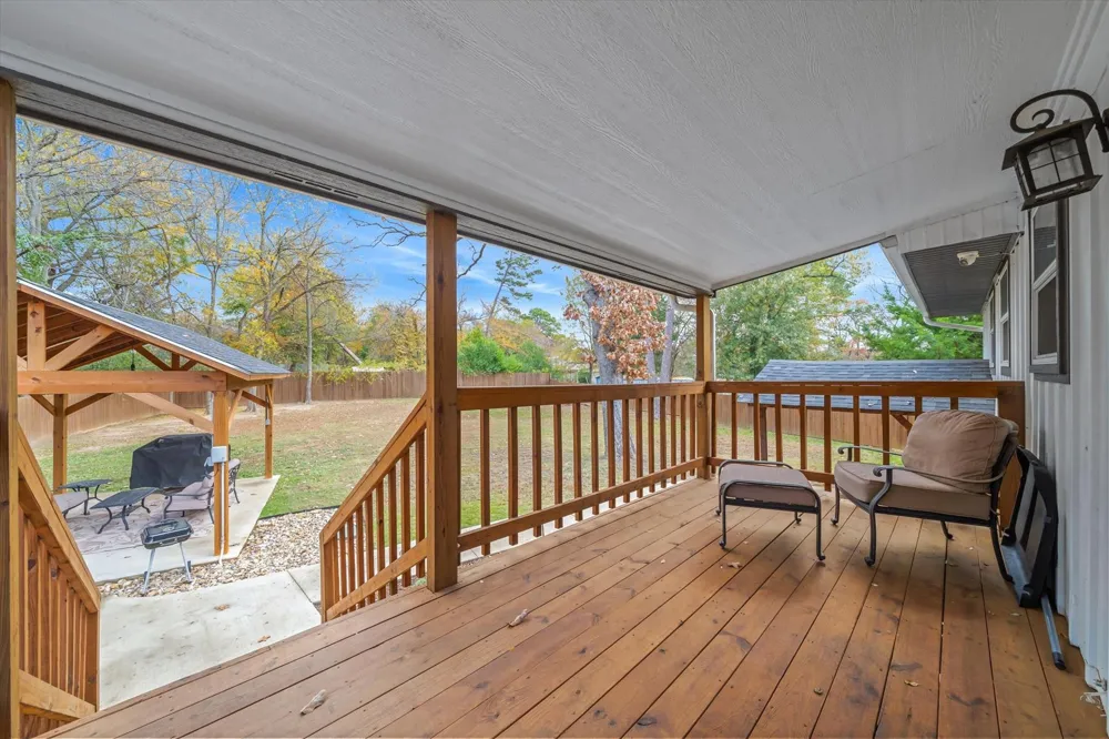 2422 Old Omen Road Tyler, TX 75701