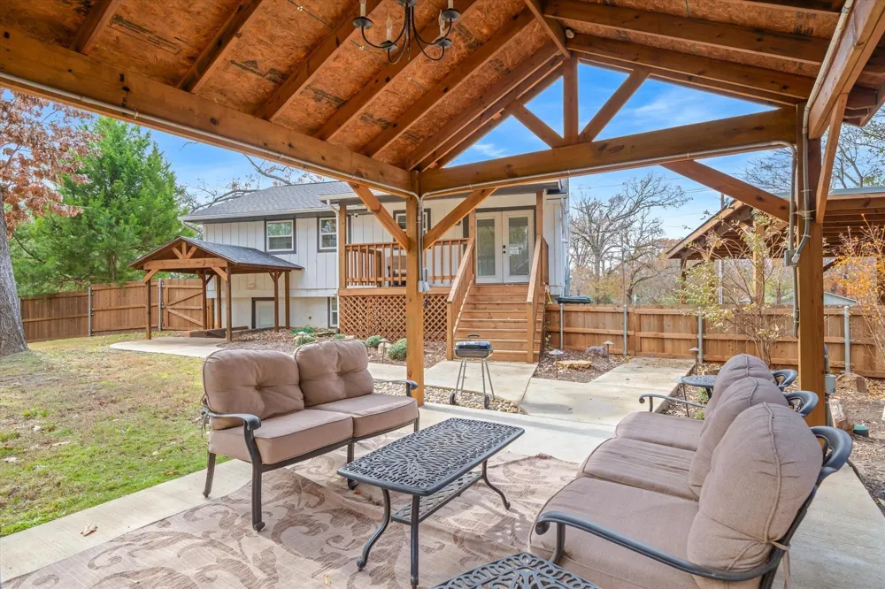 2422 Old Omen Road Tyler, TX 75701