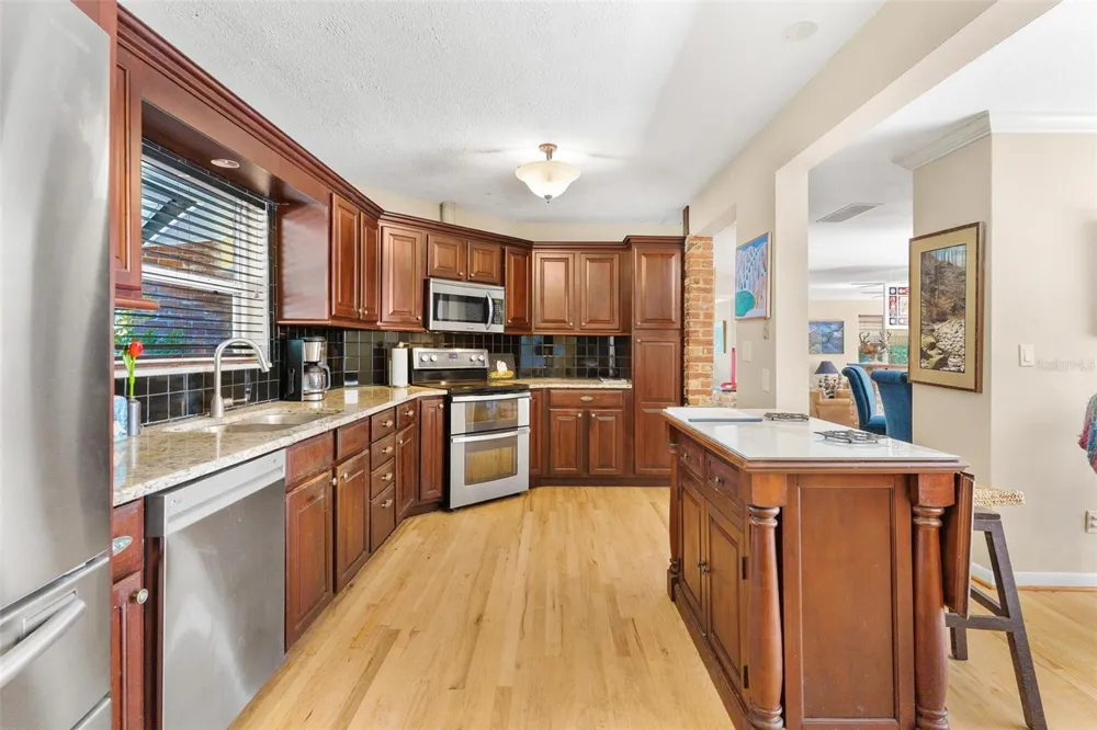 475 GUERRANT STREET Umatilla, FL 32784