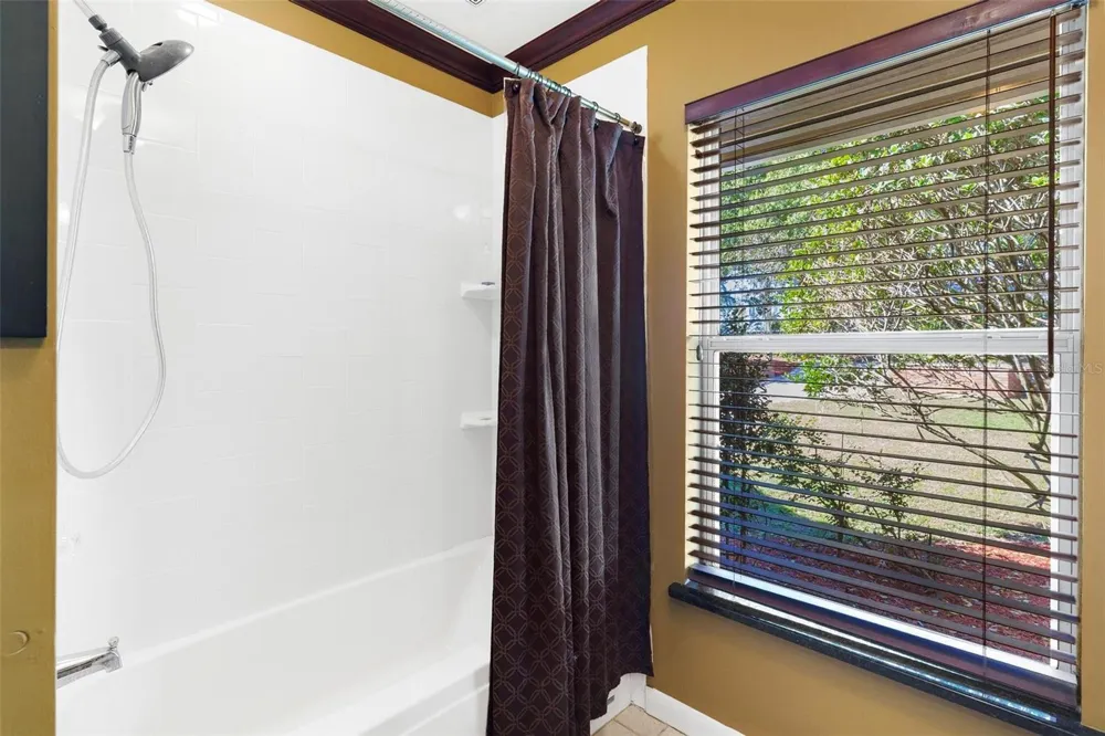 475 GUERRANT STREET Umatilla, FL 32784