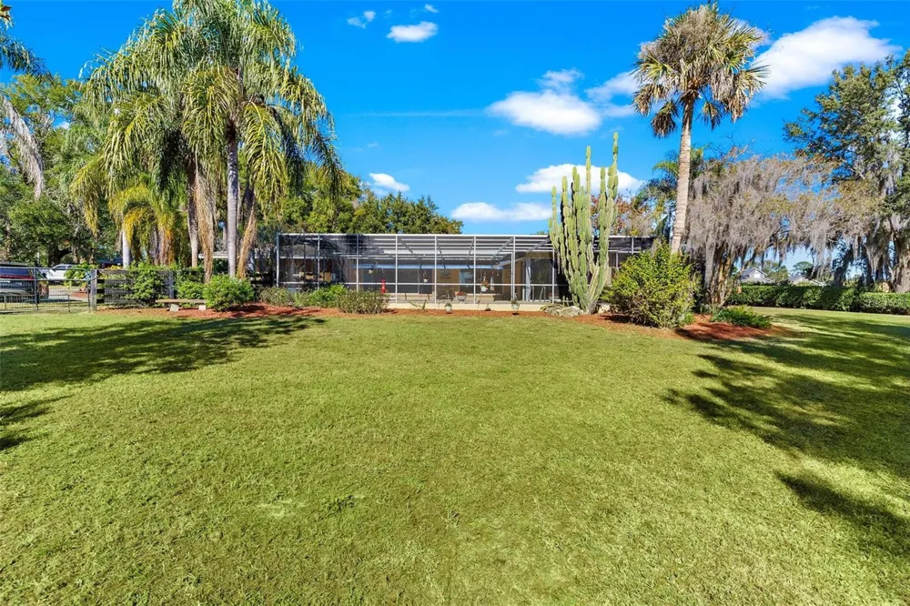 475 GUERRANT STREET Umatilla, FL 32784