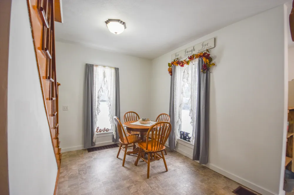 203 S Main Street Montgomery Village, MI 49255