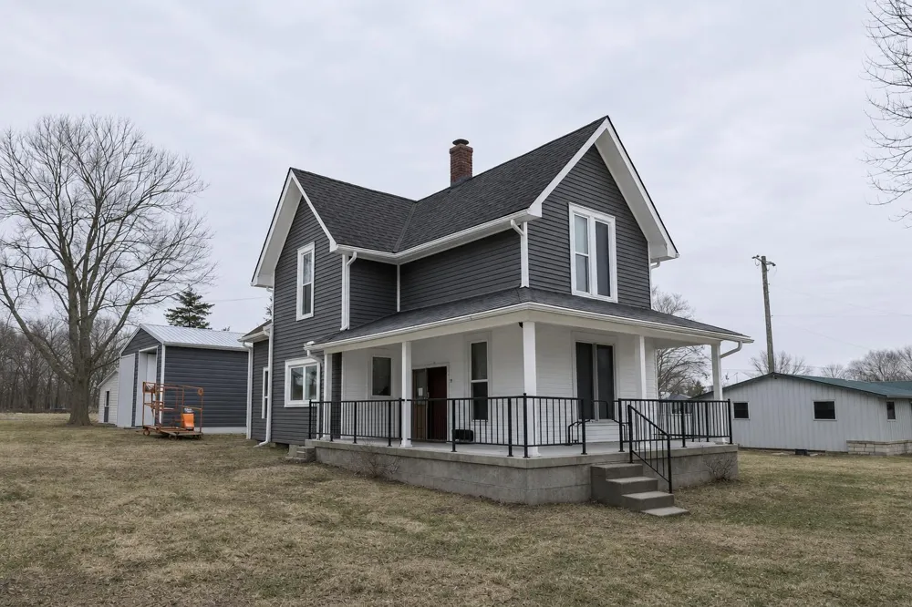 203 S Main Street Montgomery Village, MI 49255