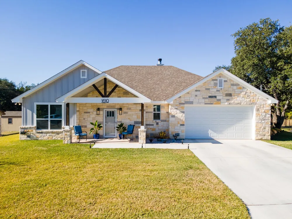 1610 Badger Lane Lampasas, TX 76550