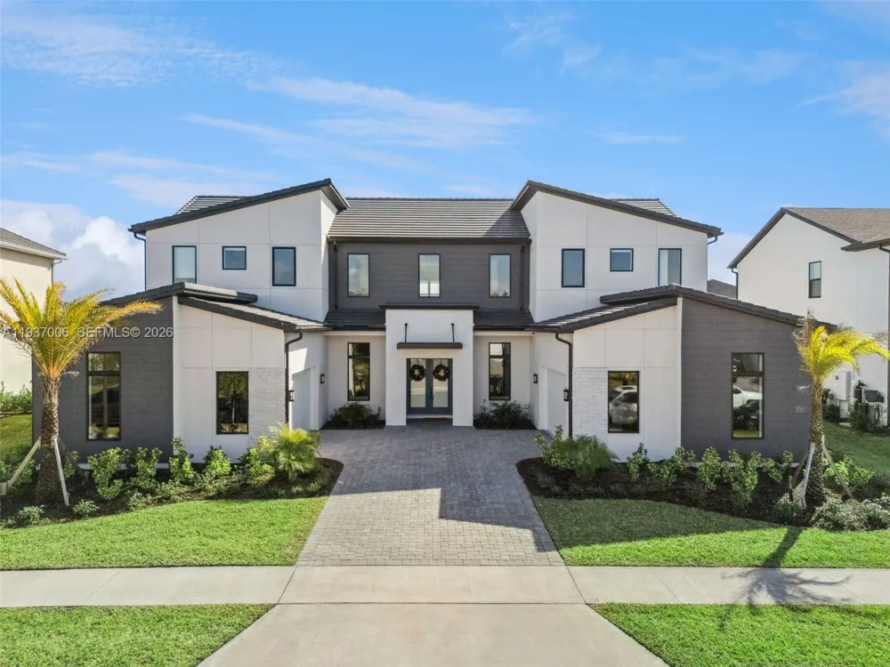 9720 Laurel Berry Drive Orlando, FL 32827