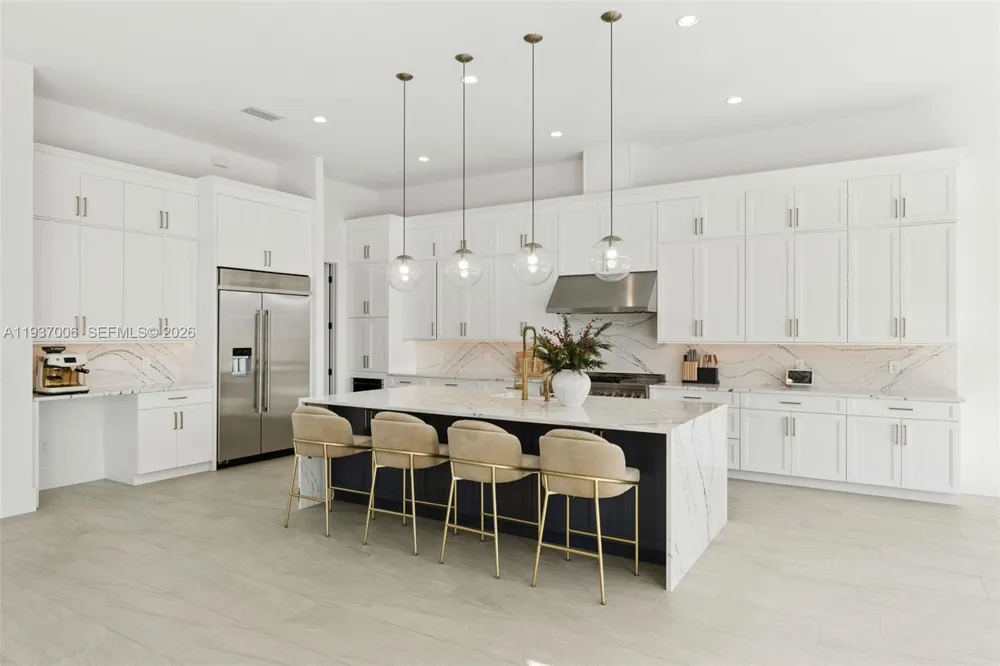 9720 Laurel Berry Drive Orlando, FL 32827