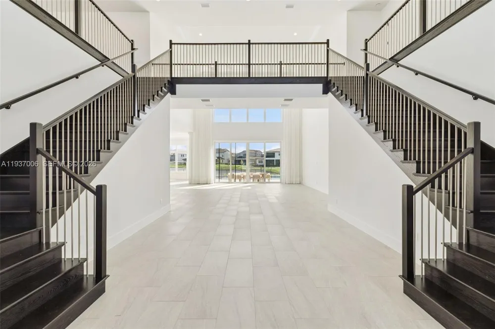 9720 Laurel Berry Drive Orlando, FL 32827