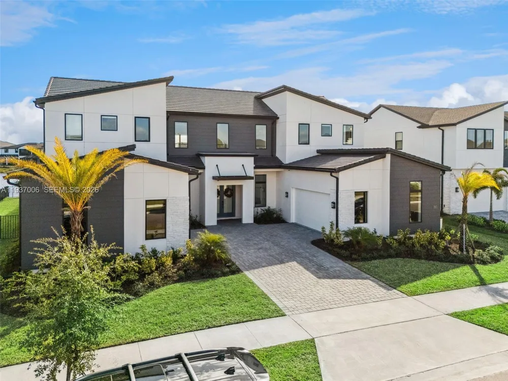 9720 Laurel Berry Drive Orlando, FL 32827