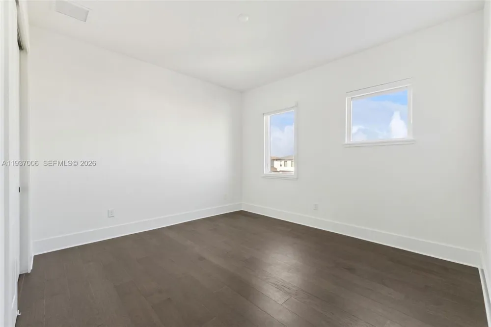 9720 Laurel Berry Drive Orlando, FL 32827