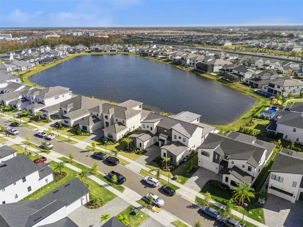 9720 Laurel Berry Drive Orlando, FL 32827