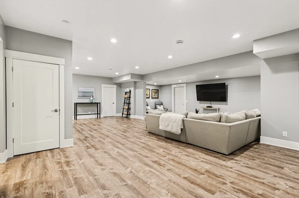 15102 Steve's Drive Grand Haven, MI 49417